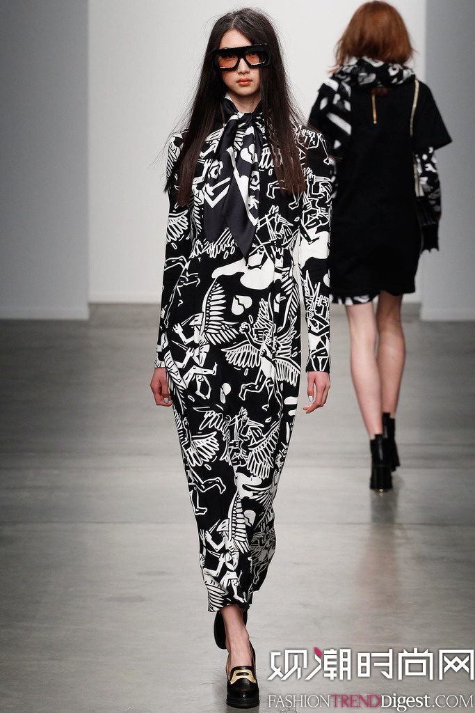 Karen Walker 2014ﶬŦԼʱװŮװ㳡ͼƬ