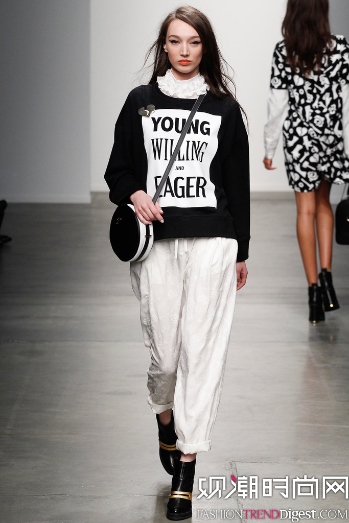 Karen Walker 2014ﶬŦԼʱװŮװ㳡ͼƬ