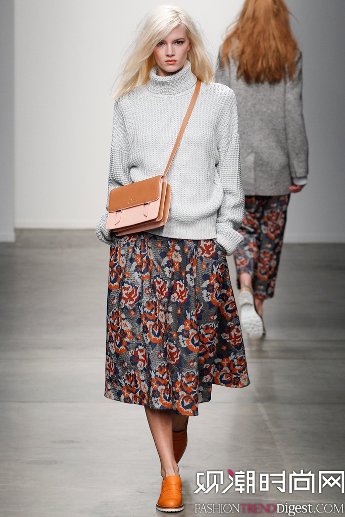 Karen Walker 2014ﶬŦԼʱװŮװ㳡ͼƬ