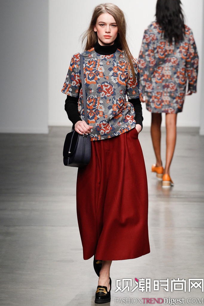 Karen Walker 2014ﶬŦԼʱװŮװ㳡ͼƬ