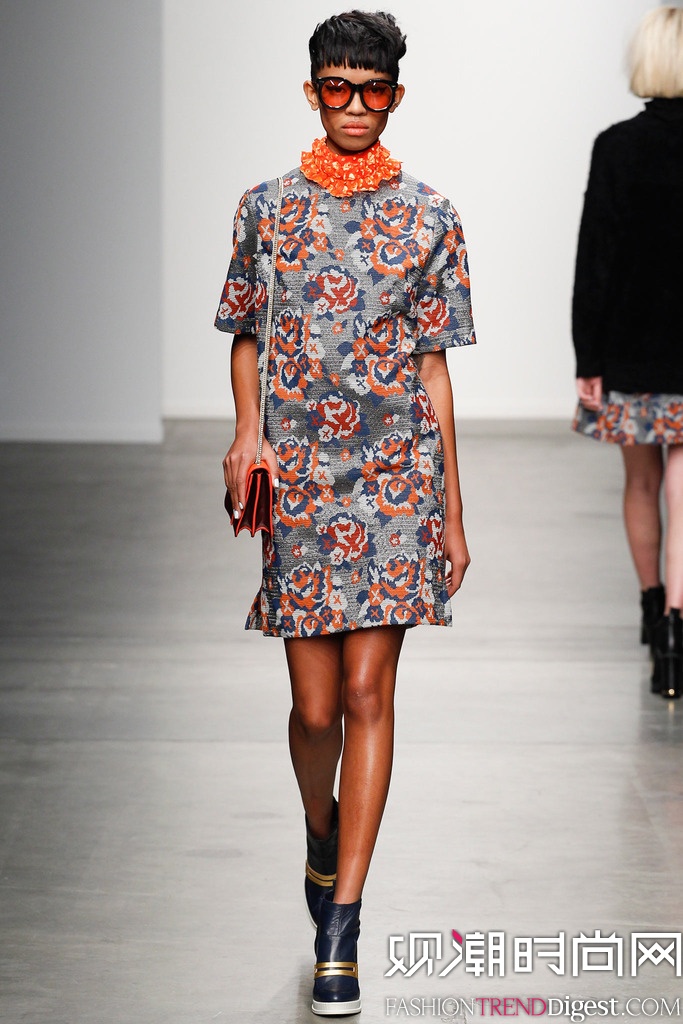 Karen Walker 2014ﶬŦԼʱװŮװ㳡ͼƬ