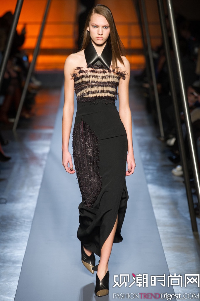 Roland Mouret 2014ﶬʱװŮװ㳡ͼƬ