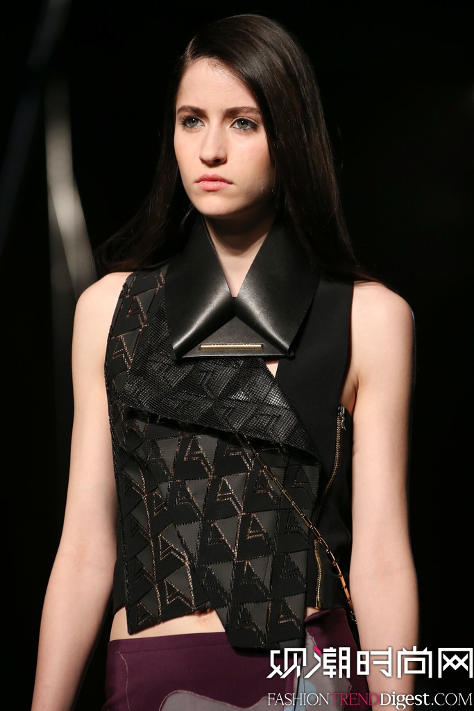 Roland Mouret 2014ﶬr(sh)bŮb(chng)DƬ