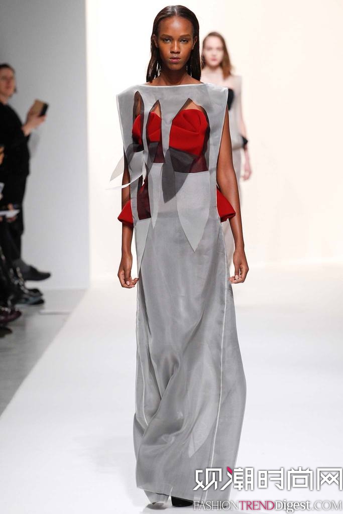 Chalayan 2014ﶬʱװŮװ㳡ͼƬ