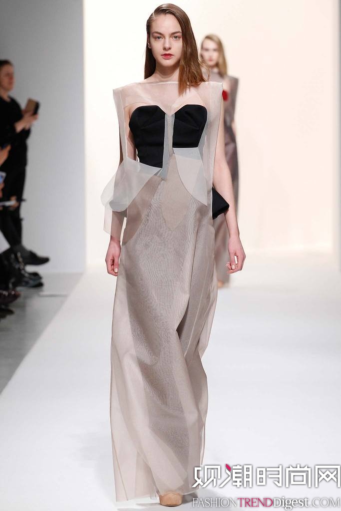 Chalayan 2014ﶬʱװŮװ㳡ͼƬ