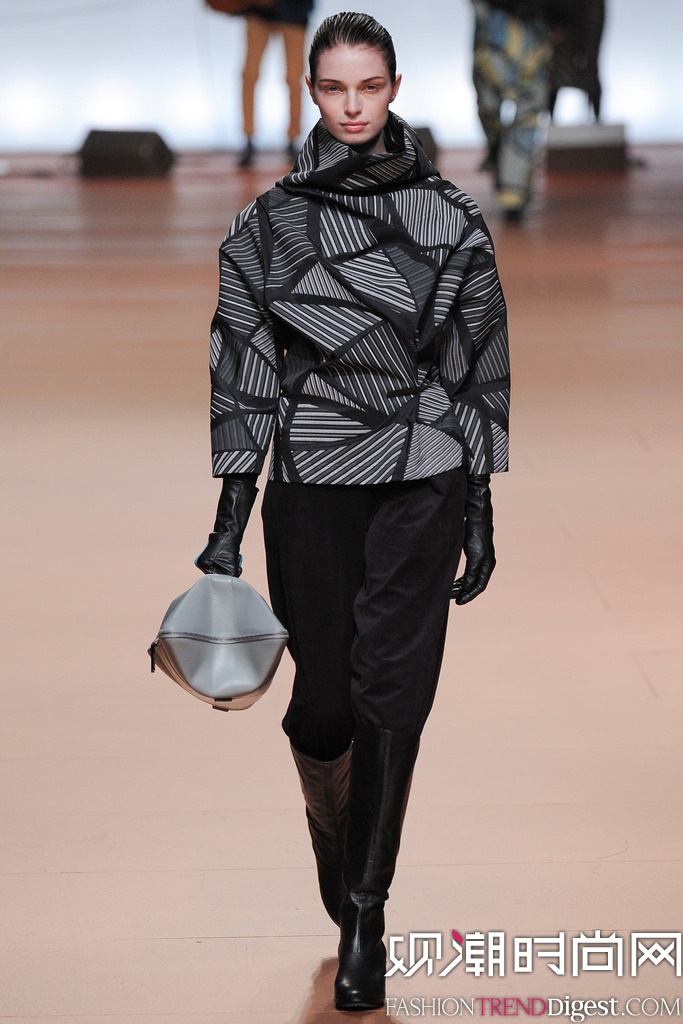 Issey Miyake 2014ﶬr(sh)bŮb(chng)DƬ