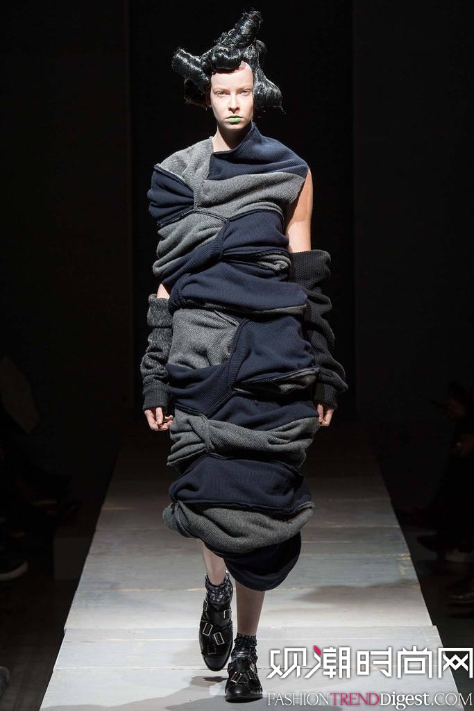 Comme Des Garçons 2014ﶬʱװŮװ㳡ͼƬ