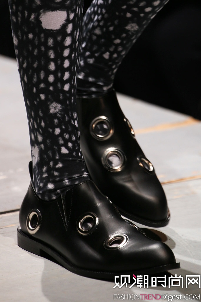 Comme Des Garçons 2014ﶬʱװŮװ㳡ͼƬ