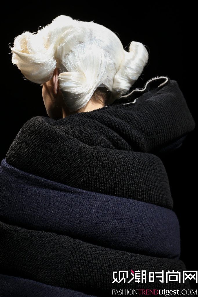 Comme Des Garçons 2014ﶬʱװŮװ㳡ͼƬ