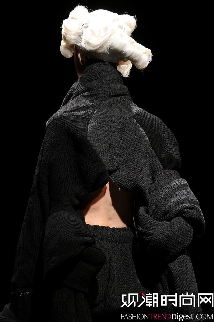 Comme Des Garçons 2014ﶬʱװŮװ㳡ͼƬ