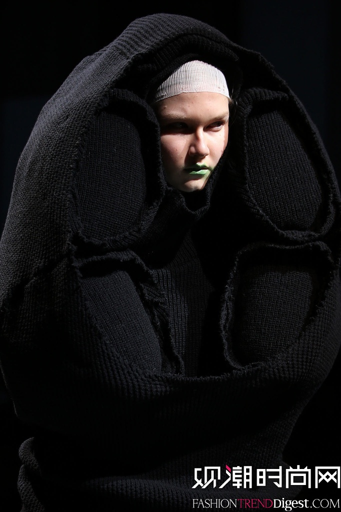 Comme Des Garçons 2014ﶬʱװŮװ㳡ͼƬ