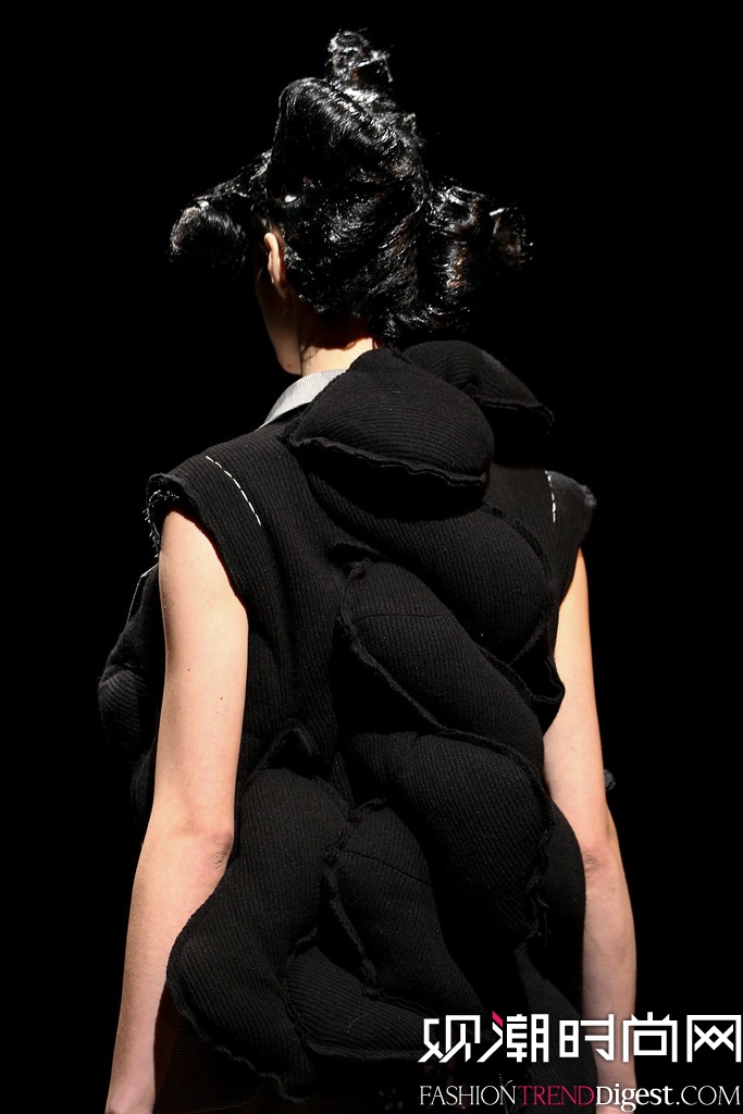 Comme Des Garçons 2014ﶬʱװŮװ㳡ͼƬ