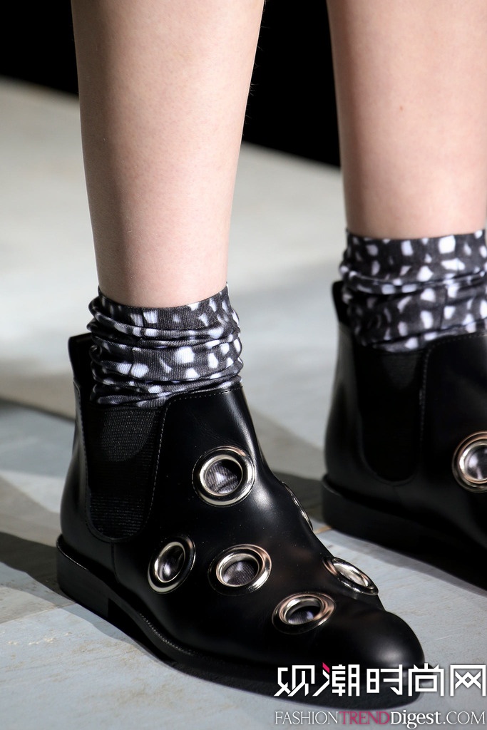 Comme Des Garçons 2014ﶬʱװŮװ㳡ͼƬ