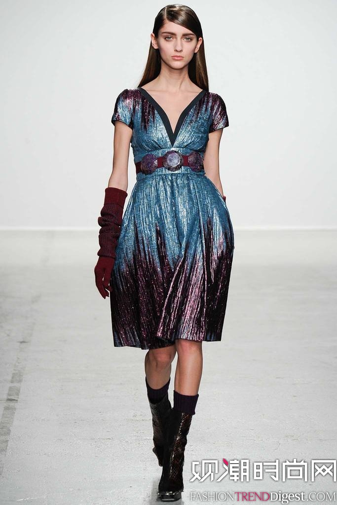 John Galliano 2014ﶬr(sh)bŮb(chng)DƬ