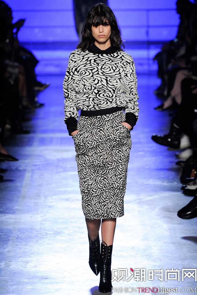 Emanuel Ungaro 2014ﶬrbŮbDƬ