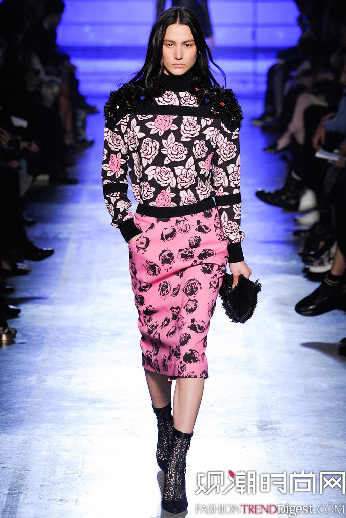 Emanuel Ungaro 2014ﶬrbŮbDƬ