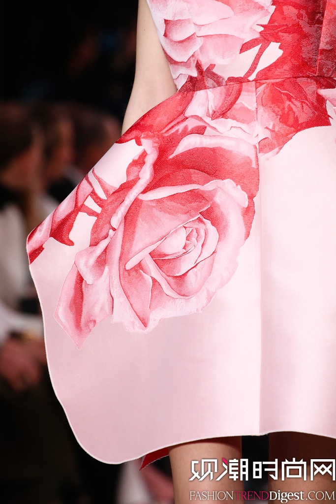 Giambattista Valli 2014�ﶬ����ʱװ��Ůװ�㳡����ͼƬ
