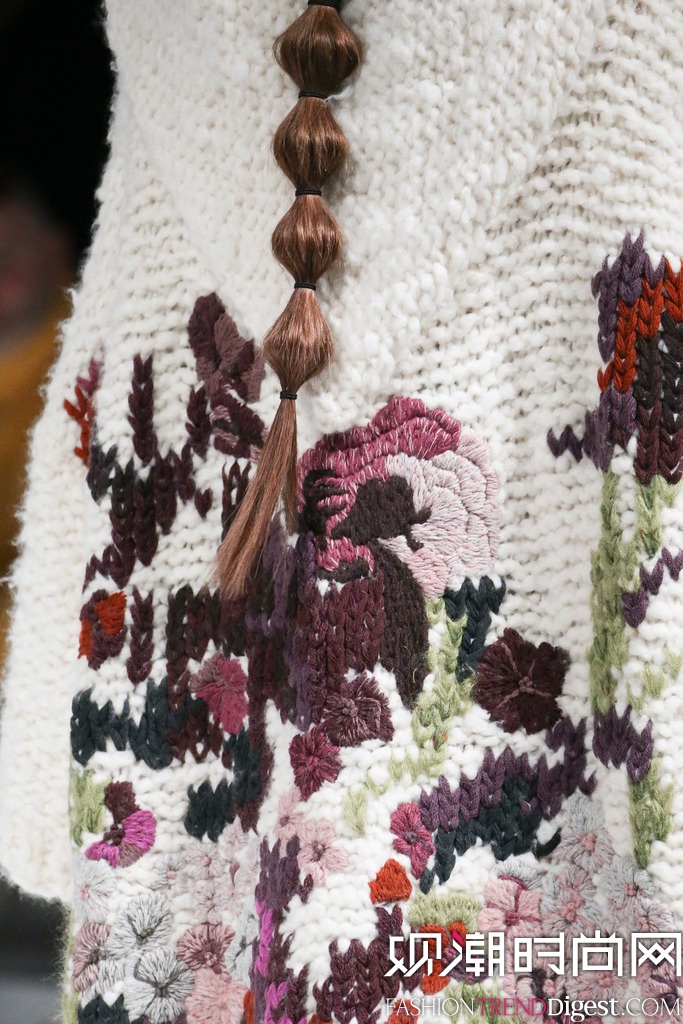 Valentino 2014�ﶬ����ʱװ��Ůװ�㳡����ͼƬ