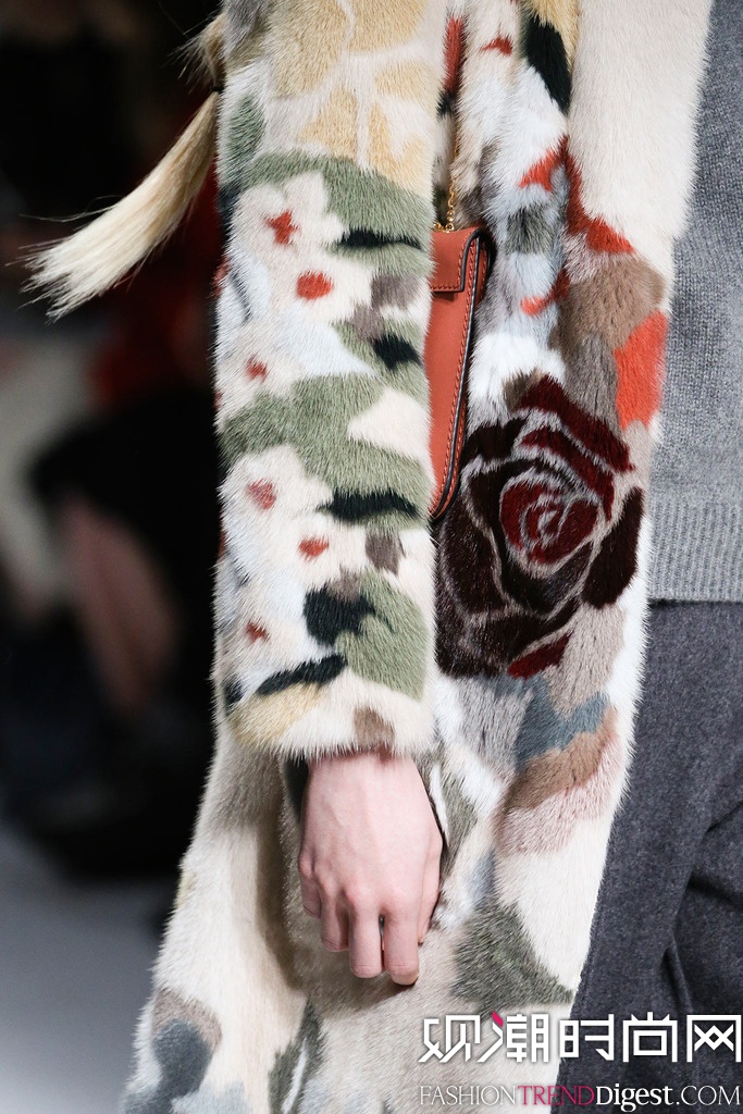 Valentino 2014�ﶬ����ʱװ��Ůװ�㳡����ͼƬ