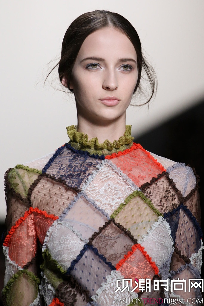 Valentino 2014�ﶬ����ʱװ��Ůװ�㳡����ͼƬ