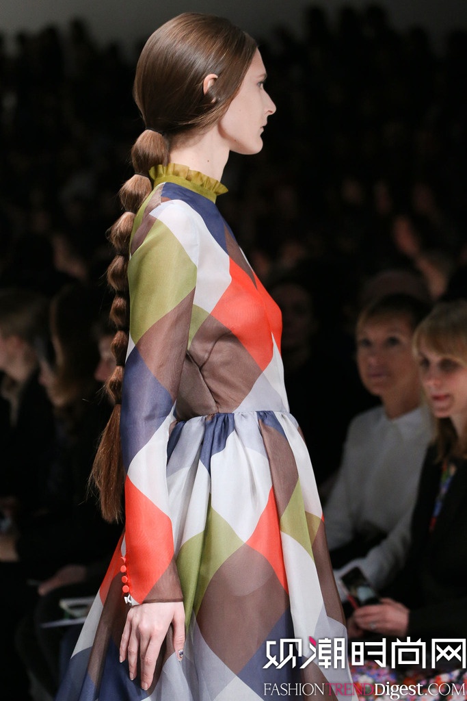 Valentino 2014�ﶬ����ʱװ��Ůװ�㳡����ͼƬ
