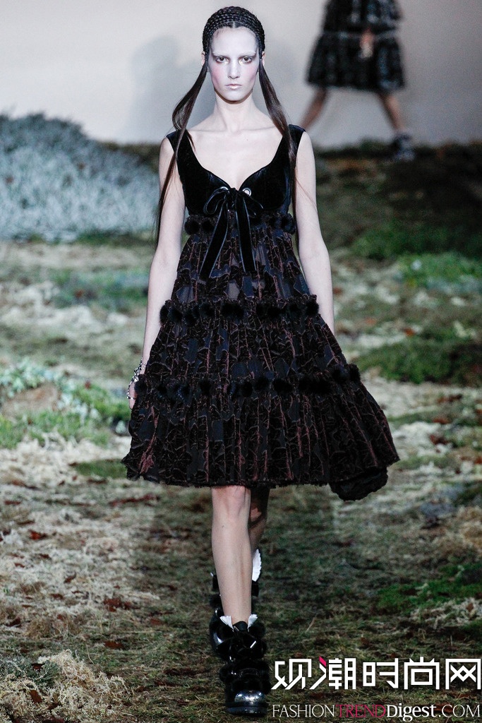 Alexander McQueen  2014ﶬʱװŮװ㳡ͼƬ