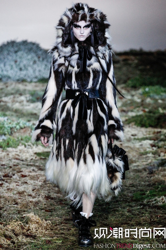 Alexander McQueen  2014ﶬʱװŮװ㳡ͼƬ