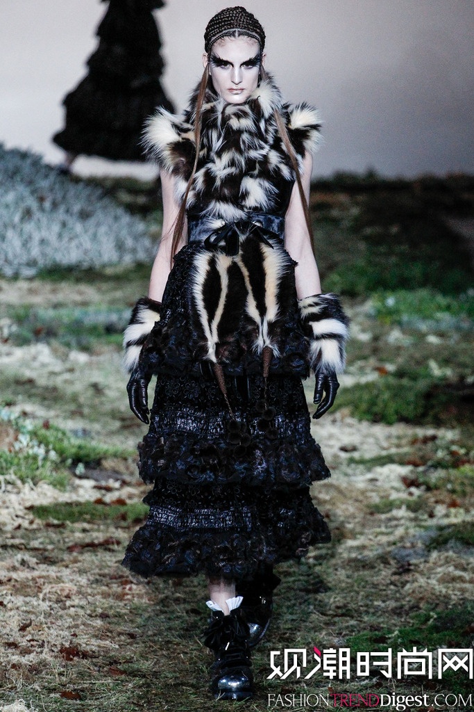 Alexander McQueen  2014ﶬʱװŮװ㳡ͼƬ