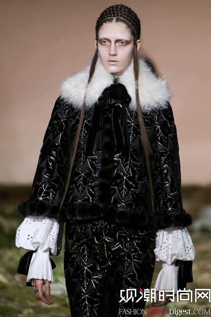 Alexander McQueen  2014ﶬʱװŮװ㳡ͼƬ