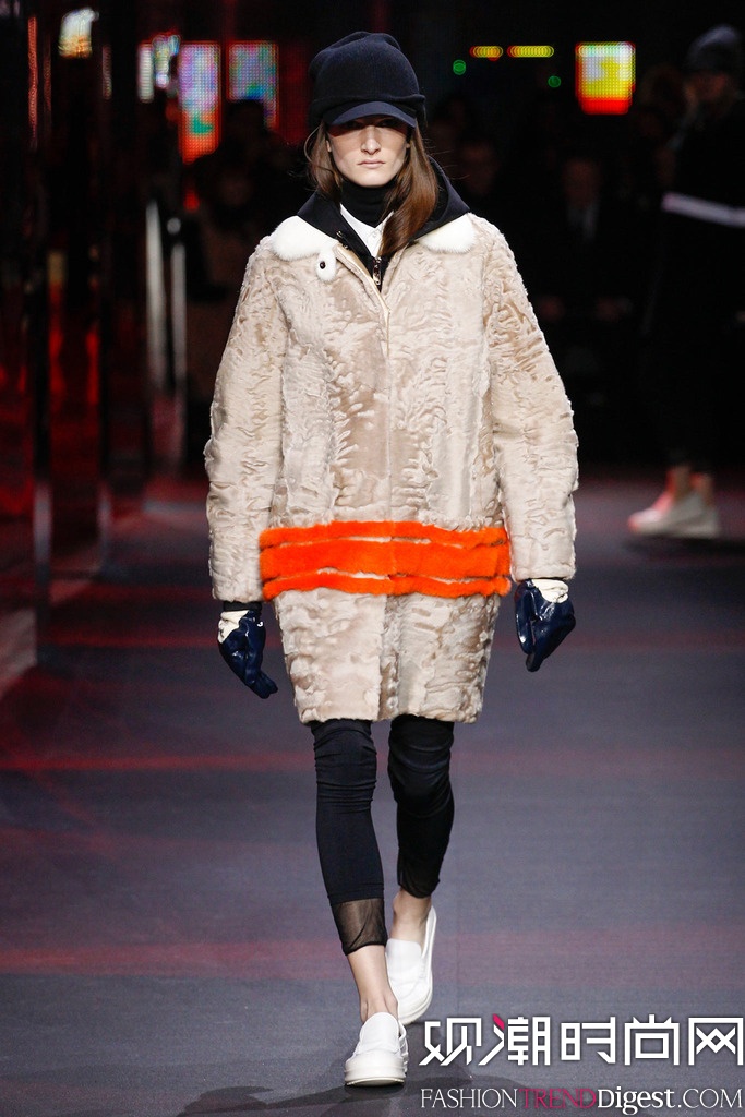 Moncler Gamme Rouge 2014ﶬŦԼʱװ㳡ͼƬ