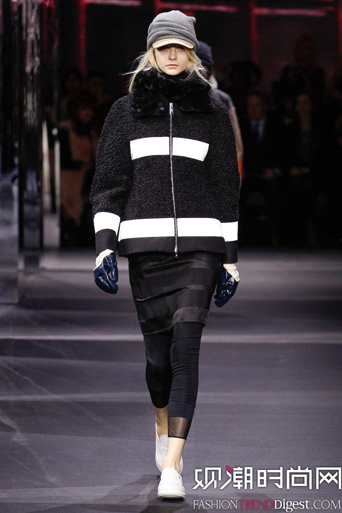 Moncler Gamme Rouge 2014ﶬŦԼʱװ㳡ͼƬ