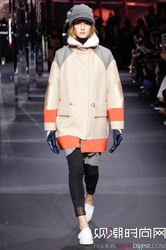 Moncler Gamme Rouge 2014ﶬŦԼʱװ㳡ͼƬ