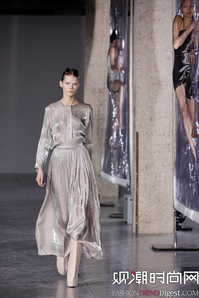 Iris Van Herpen 2014ﶬrbŮbDƬ