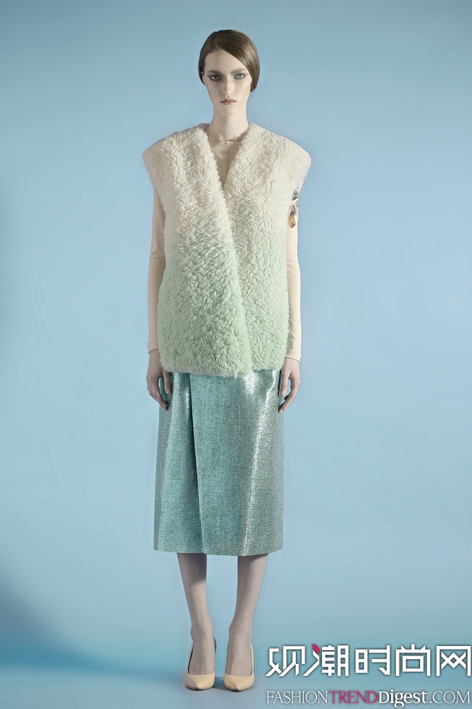 Vika Gazinskaya 2014ﶬrbŮbLOOKBOOKDƬ