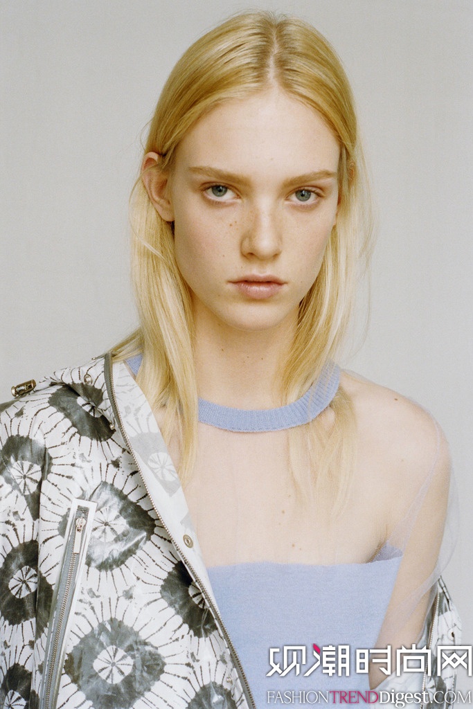 Richard Nicoll 2015紺ŮbȼϵиDƬ