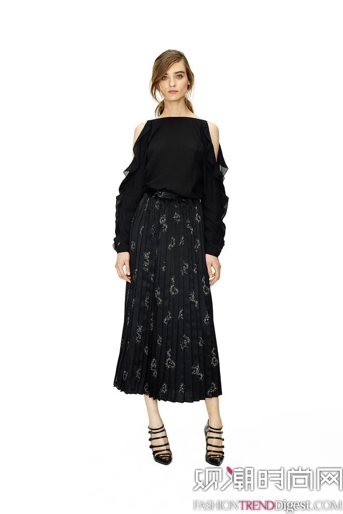 Marchesa Voyage 2015紺ŮbȼϵиDƬ