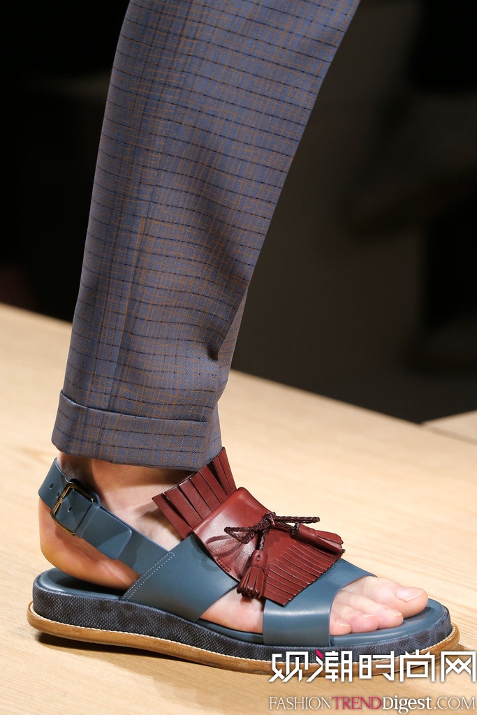 Salvatore Ferragamo 2015mbDƬ