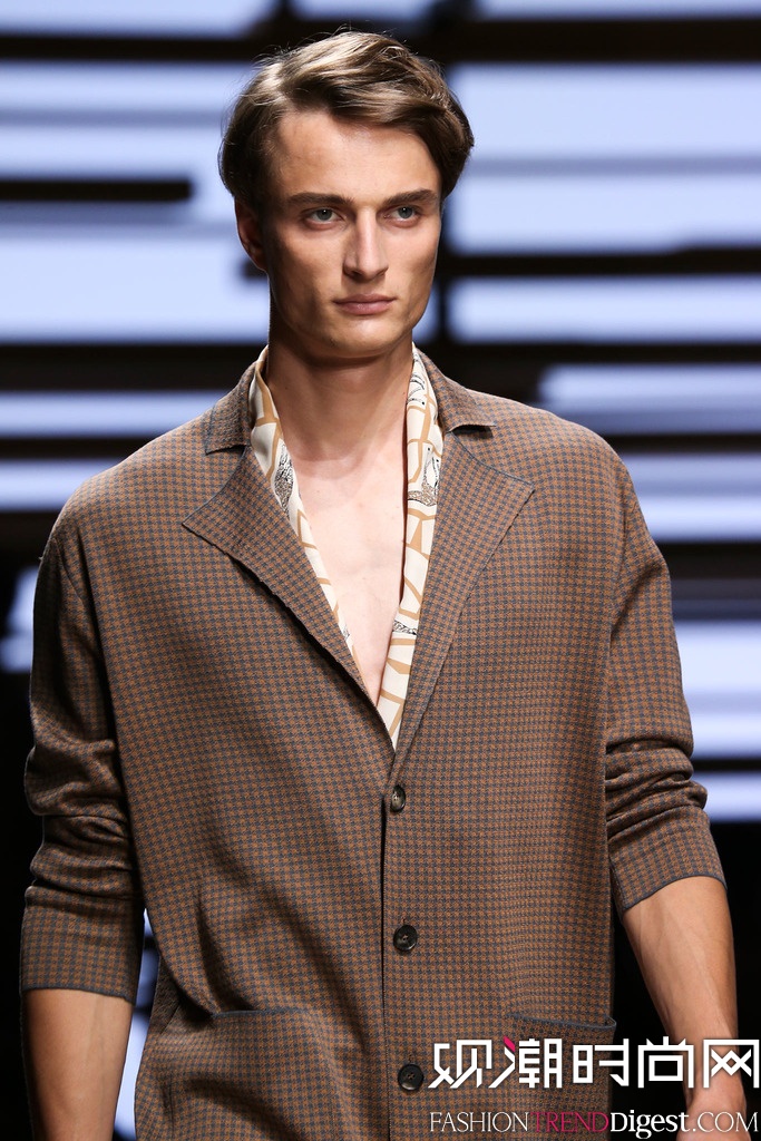 Salvatore Ferragamo 2015mbDƬ