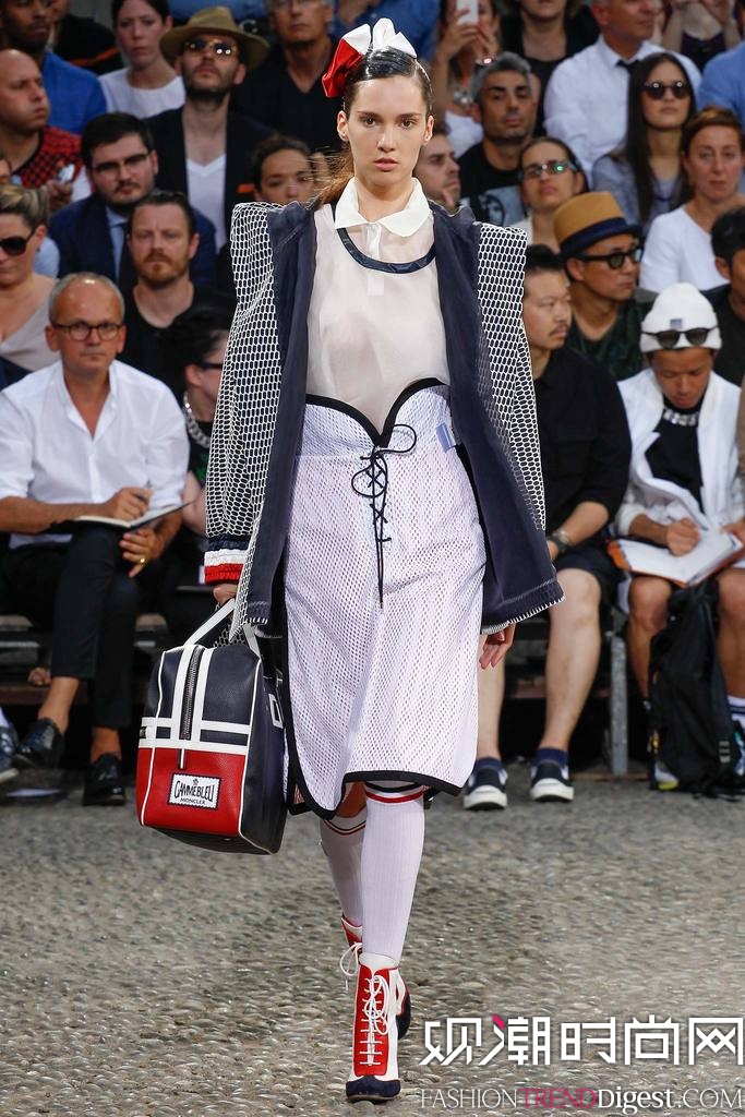 Moncler Gamme Bleu 2015mbDƬ