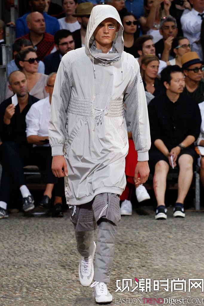 Moncler Gamme Bleu 2015װ㳡ͼƬ