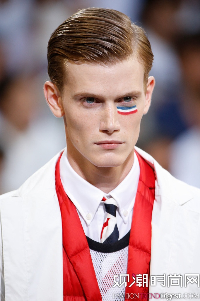Moncler Gamme Bleu 2015mbDƬ
