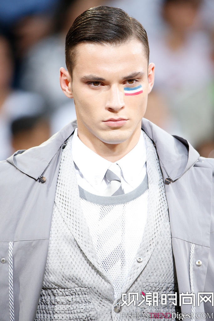 Moncler Gamme Bleu 2015����������װ���㳡����ͼƬ