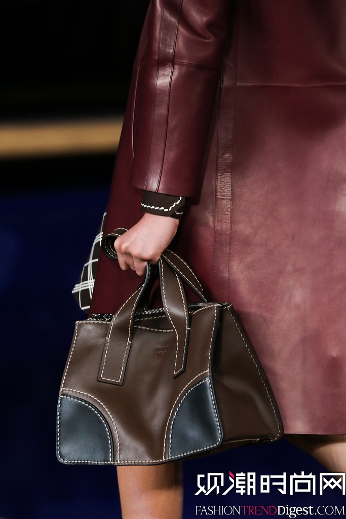 Prada 2015mbDƬ