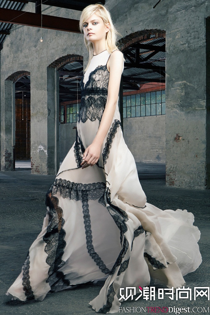 Antonio Berardi 2015紺ŮbȼϵиDƬ