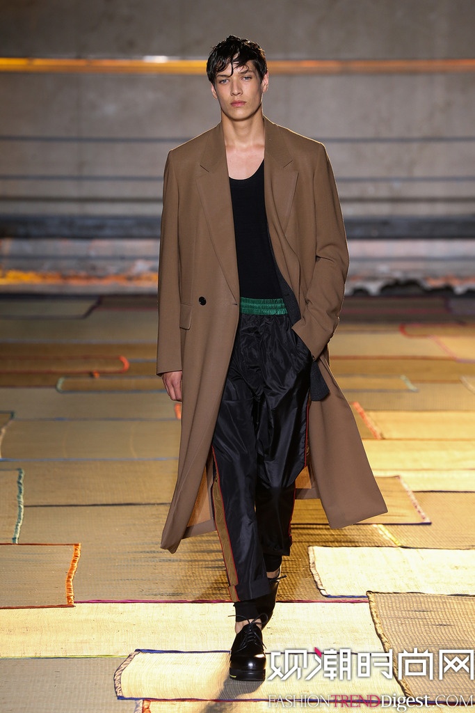 Cerruti 2015İbDƬ