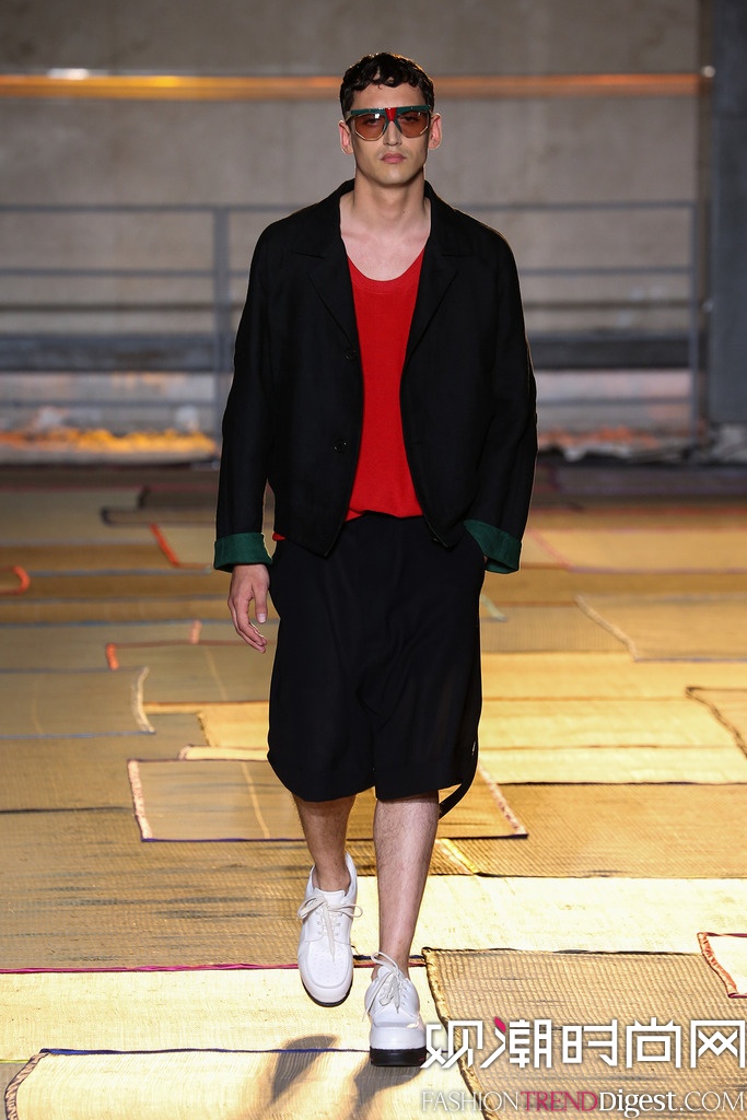 Cerruti 2015İbDƬ