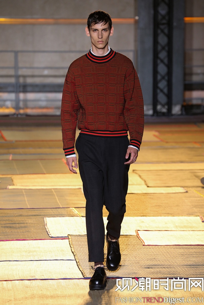 Cerruti 2015İbDƬ