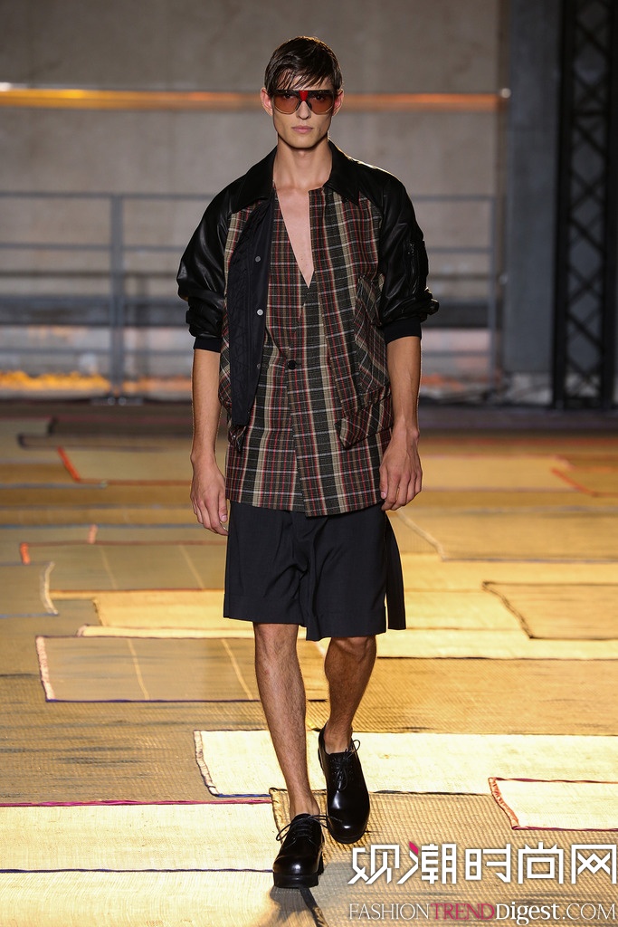 Cerruti 2015İbDƬ
