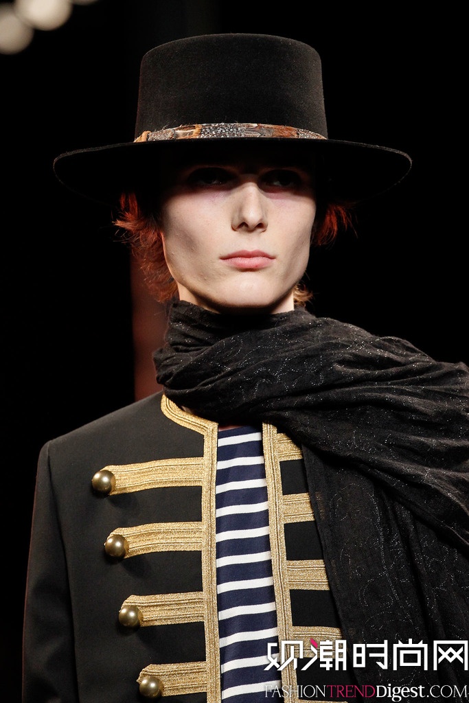 Saint Laurent 2015İbDƬ