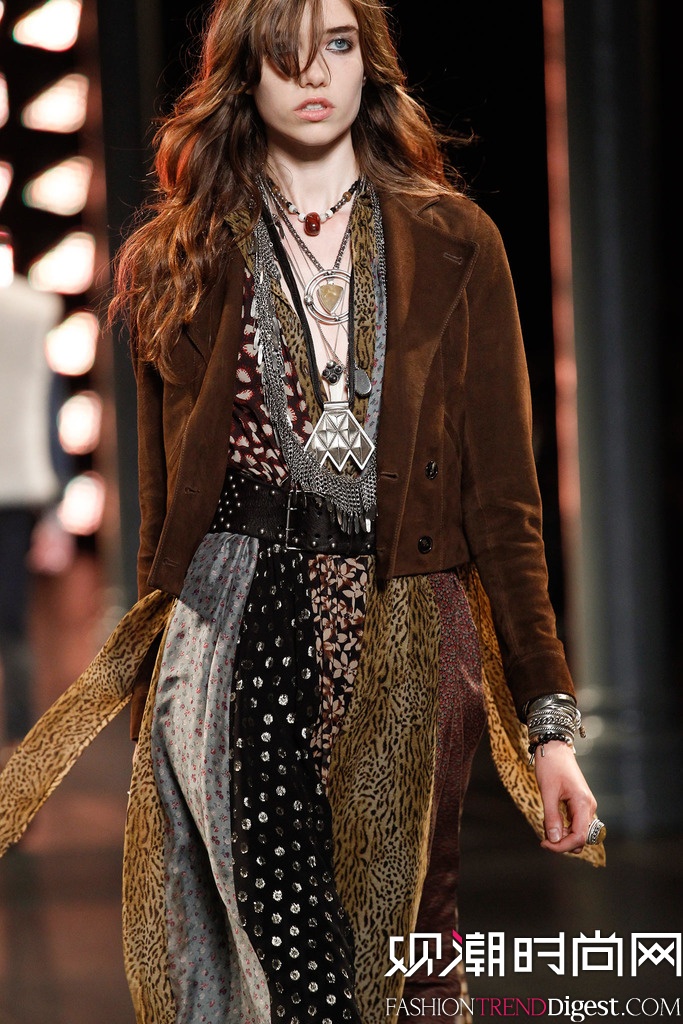 Saint Laurent 2015İbDƬ